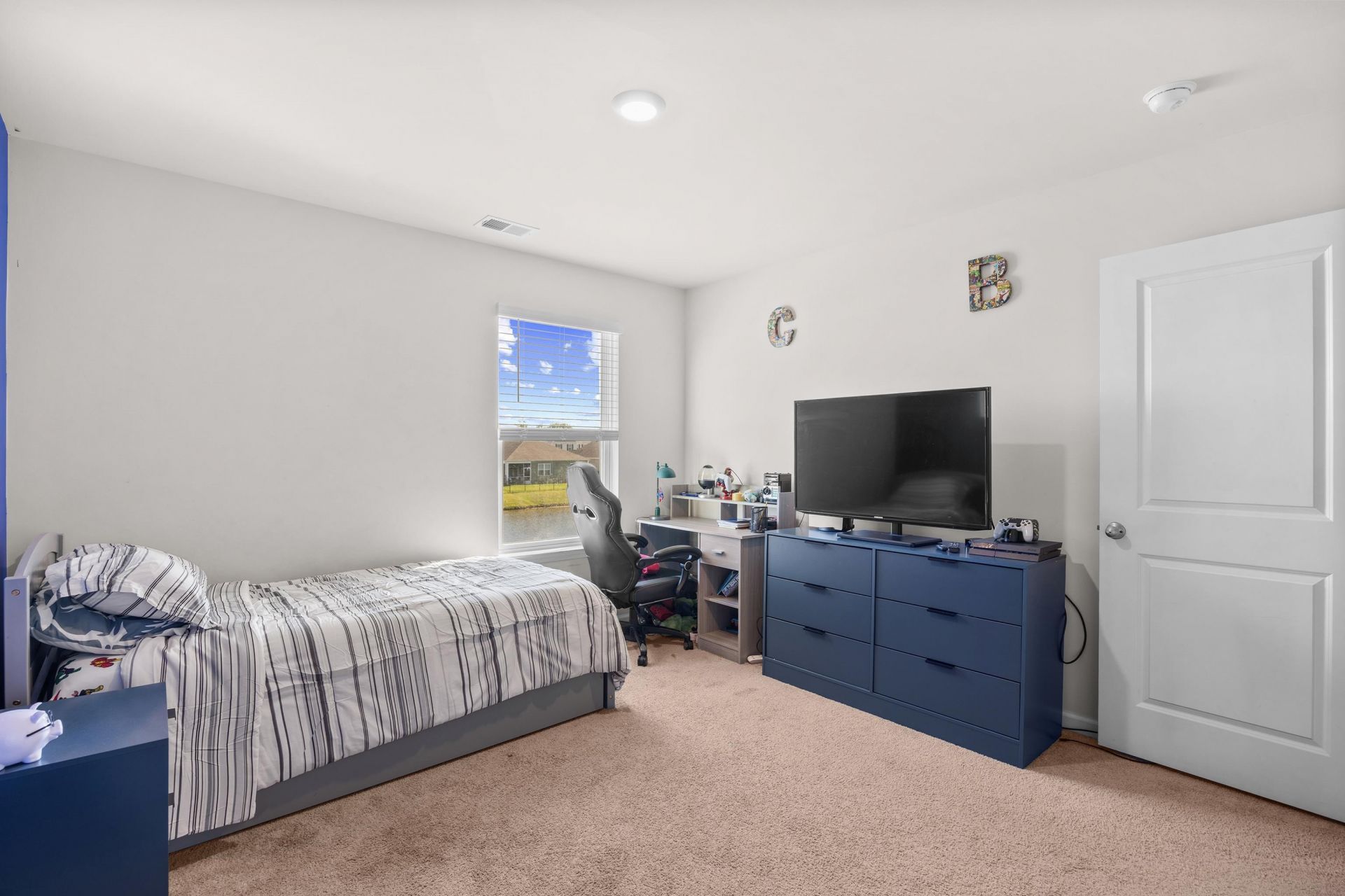916 Blue Point Dr. Photo 25