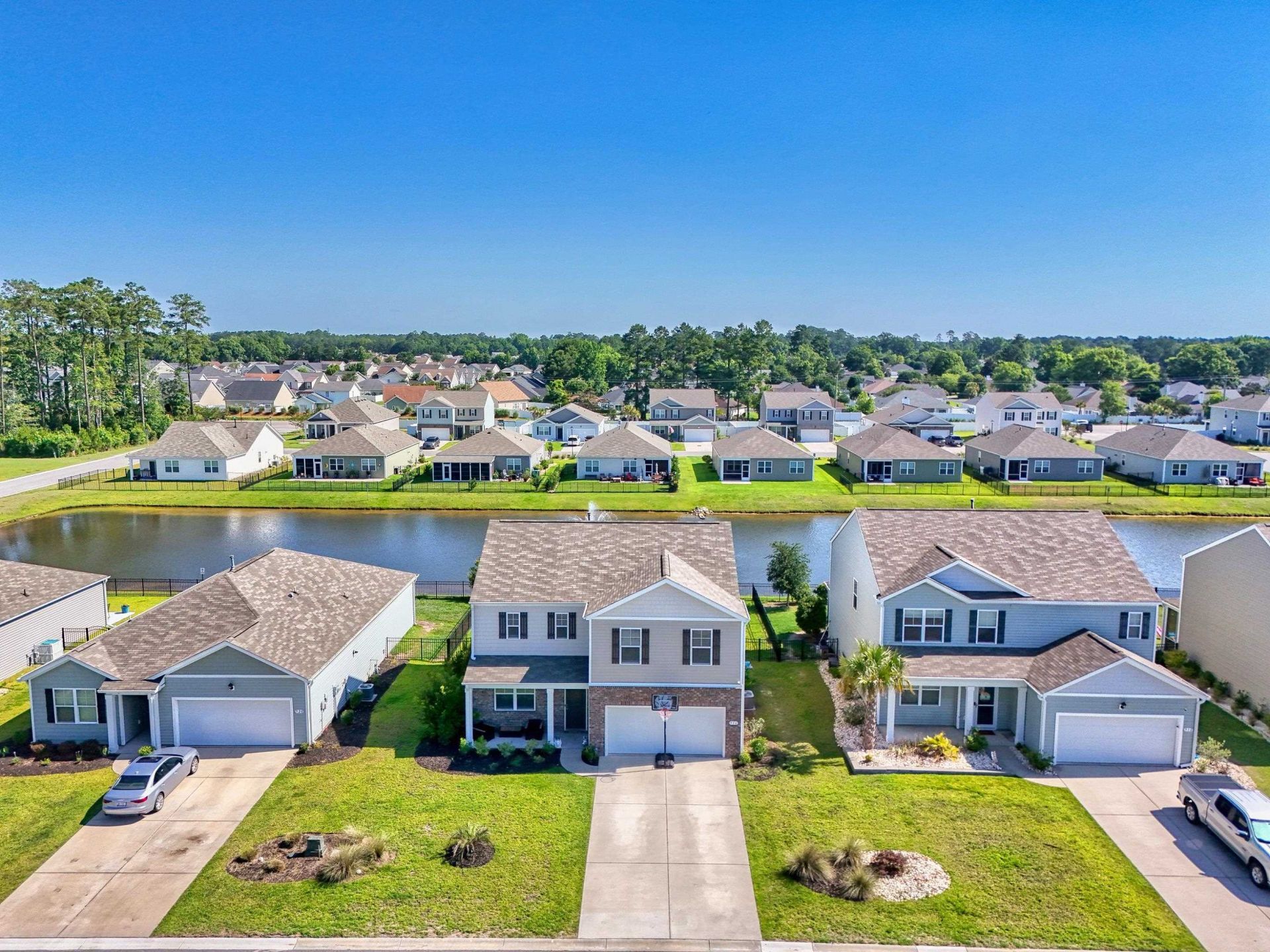 916 Blue Point Dr. Photo 4