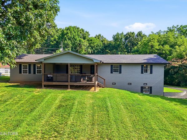 379 Wells Rd, Powell, TN 37849