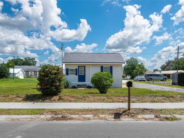 520 W JACKSON AVENUE , LAKE WALES, FL 33853