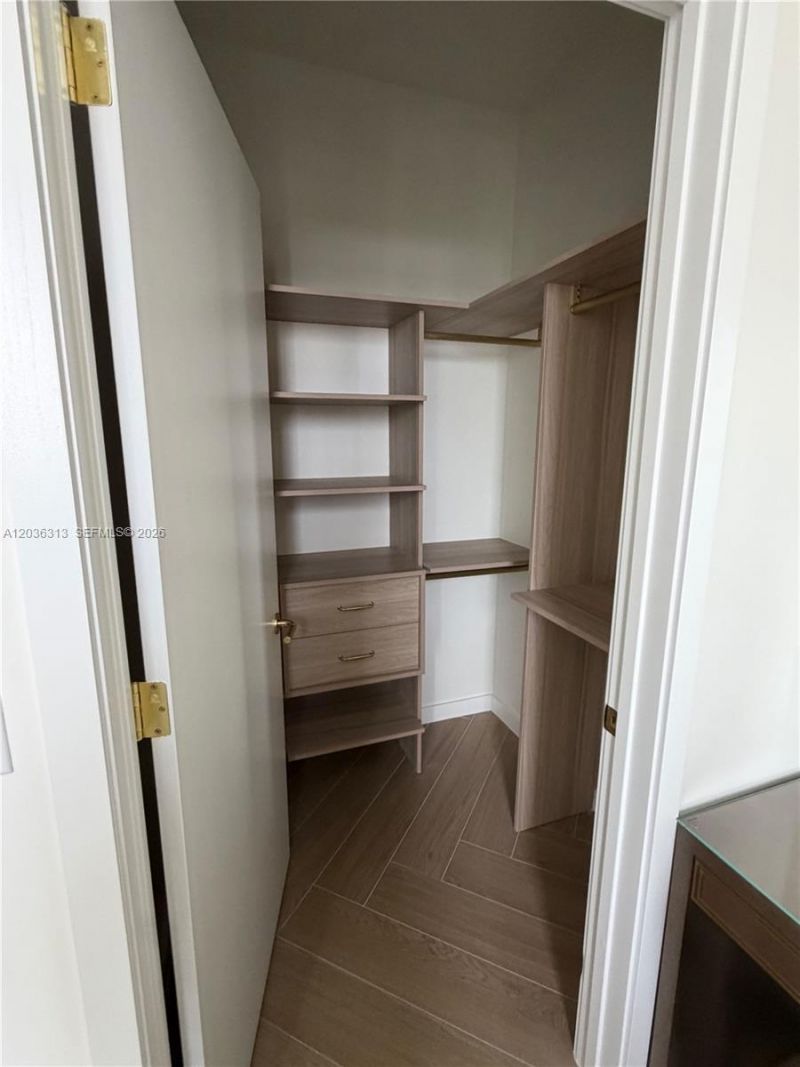 2700 NW 2nd Av , Unit 822, Miami, FL 33127 Photo