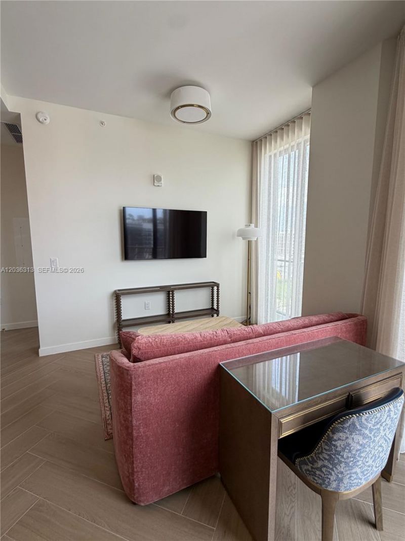 2700 NW 2nd Av , Unit 822, Miami, FL 33127 Photo