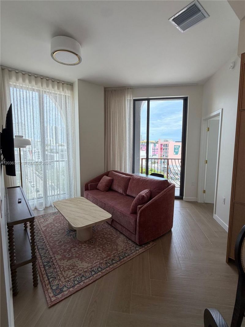 2700 NW 2nd Av , Unit 822, Miami, FL 33127 Photo