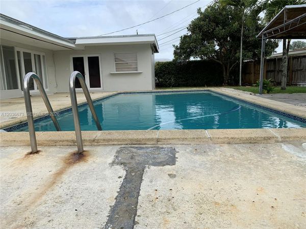 2025 SW 84th Ct , Miami, FL 33155