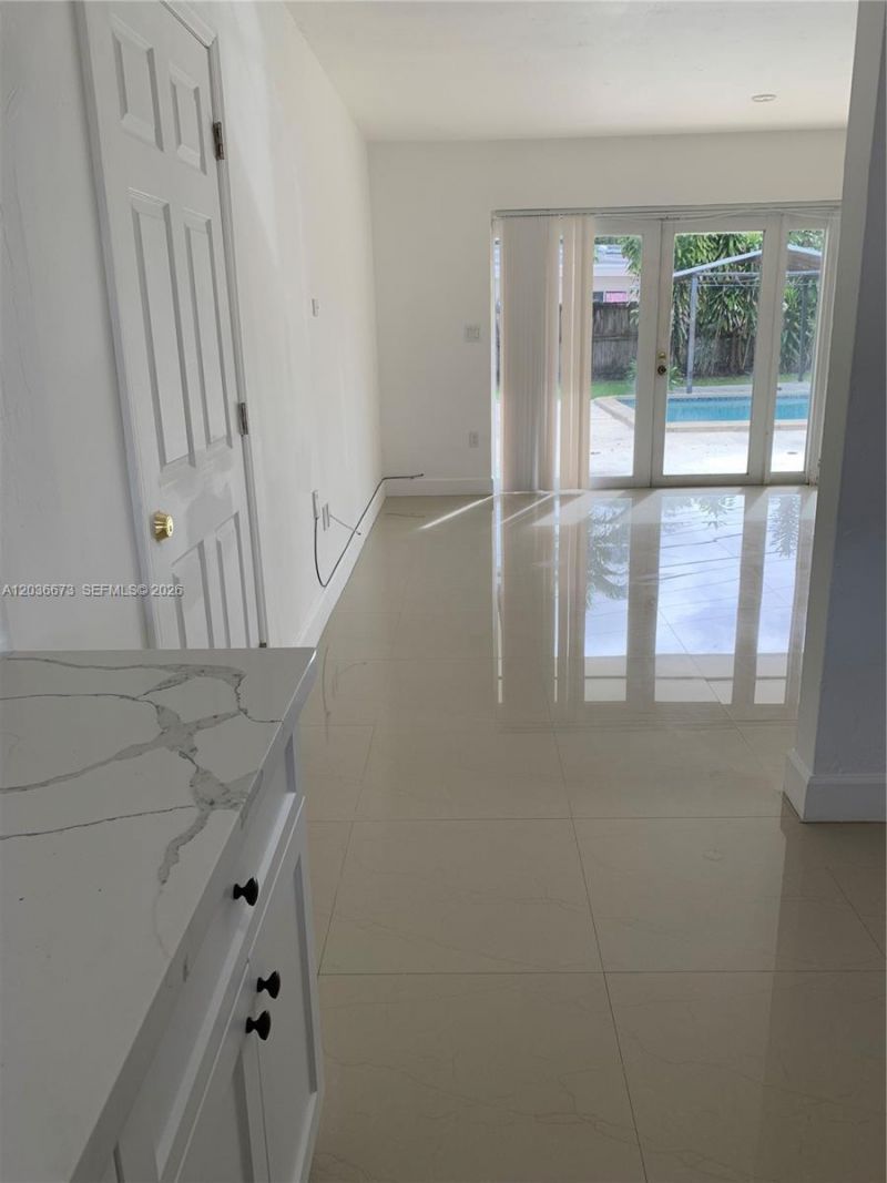 2025 SW 84th Ct, Miami, FL 33155 Photo