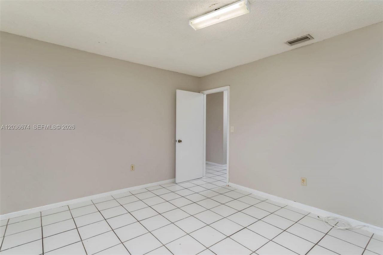6331 Pierce St , Unit 1, Hollywood, FL 33024 Photo