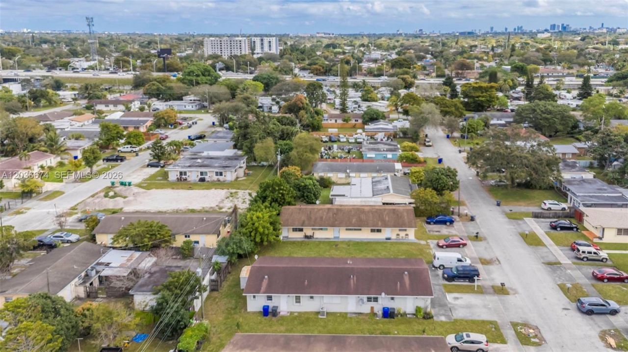 6331 Pierce St , Unit 1, Hollywood, FL 33024 Photo
