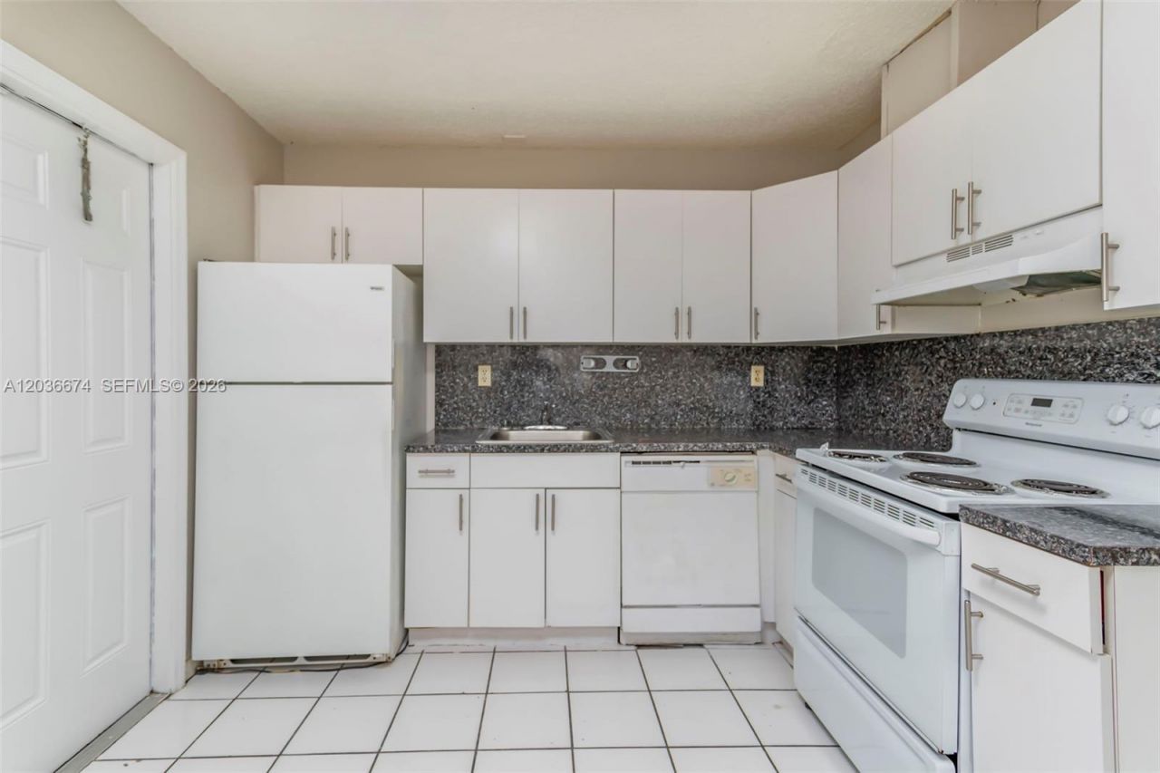 6331 Pierce St , Unit 1, Hollywood, FL 33024 Photo