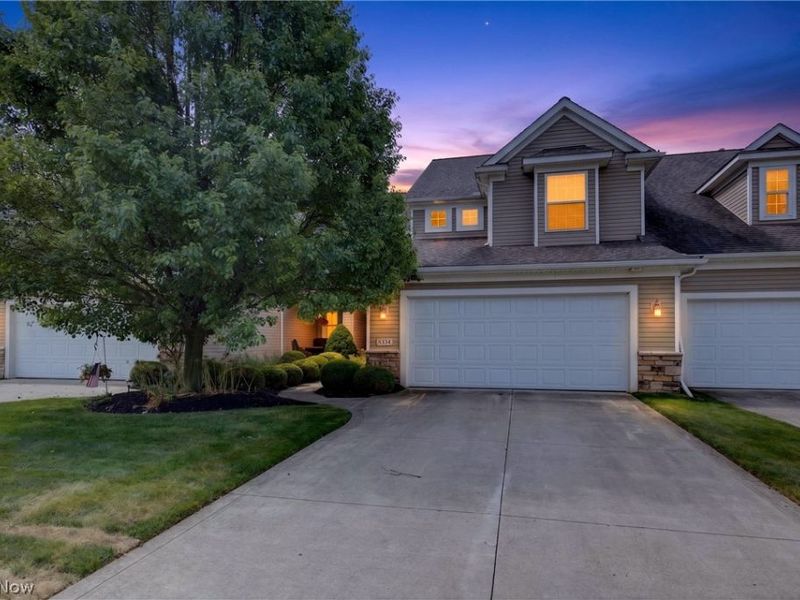 8334 Beaumont Drive , Mentor, OH 44060 Photo 2
