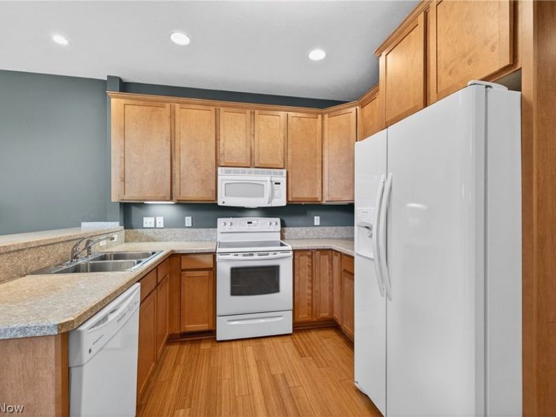 8334 Beaumont Drive , Mentor, OH 44060 Photo 33