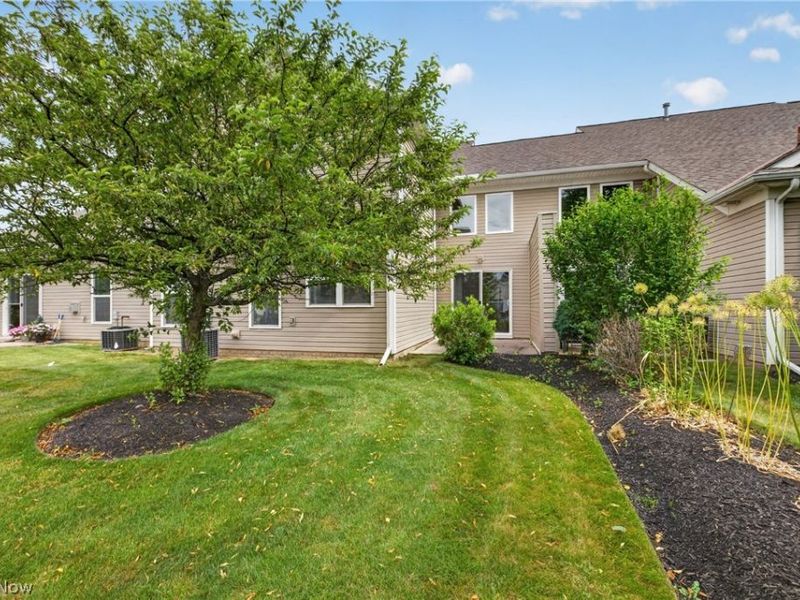 8334 Beaumont Drive , Mentor, OH 44060 Photo 5