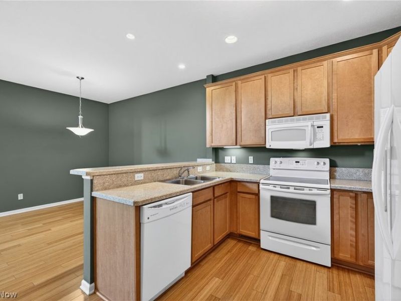 8334 Beaumont Drive , Mentor, OH 44060 Photo 8