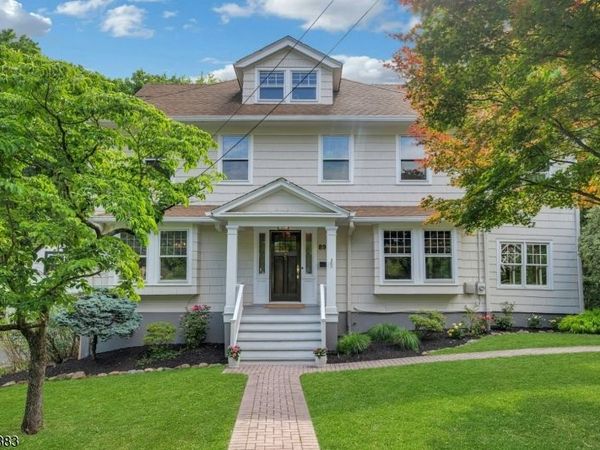 89 Beechwood Rd, Summit, NJ 07901