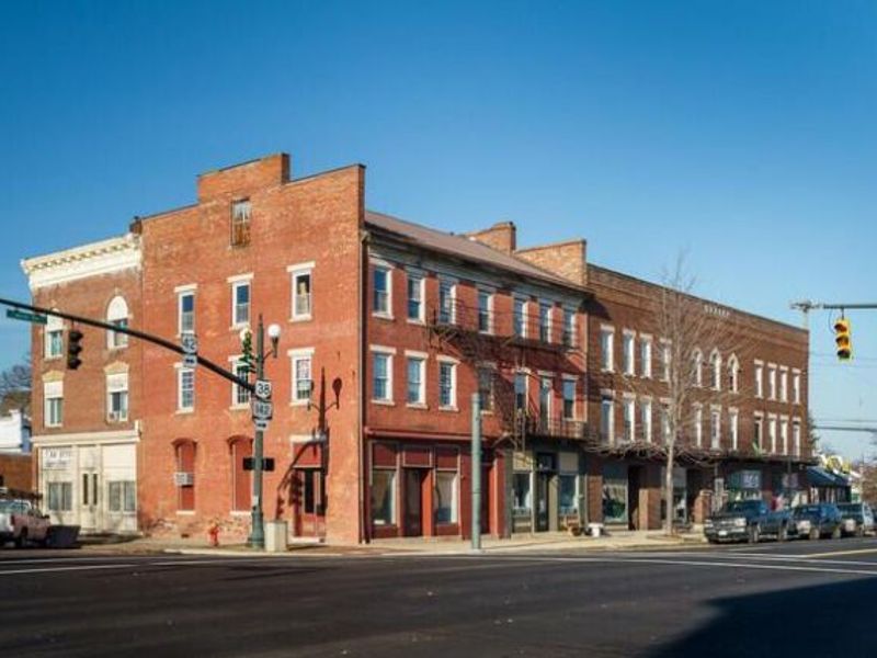 1 E High Street , London, OH 43140 Photo 1