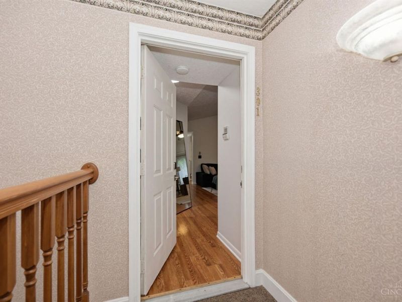 6221 Watchcreek Way, Unit 301, Miami Twp, OH 45150 Photo 4