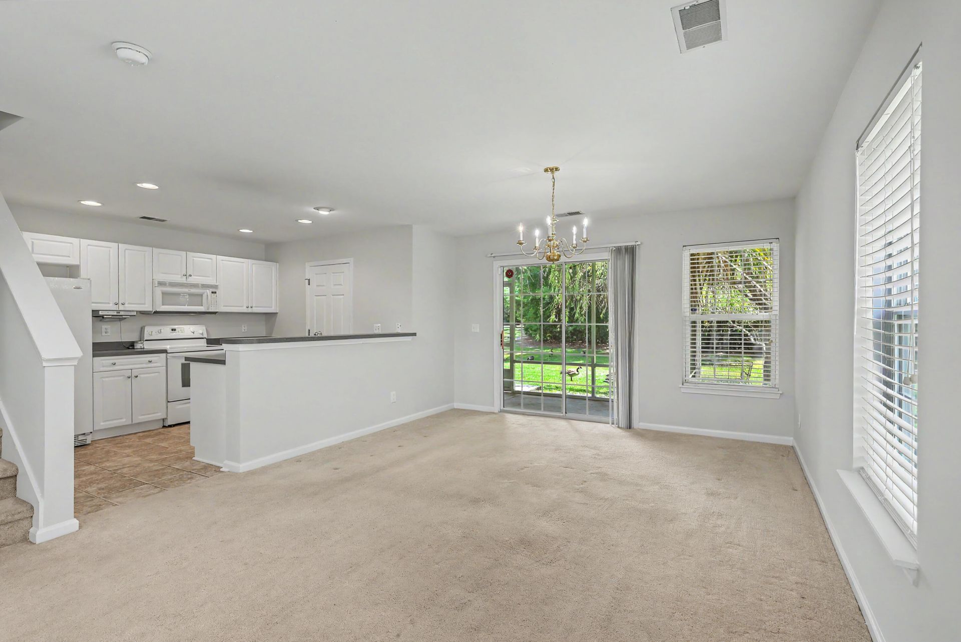 9148 Maple Grove Drive Photo 6