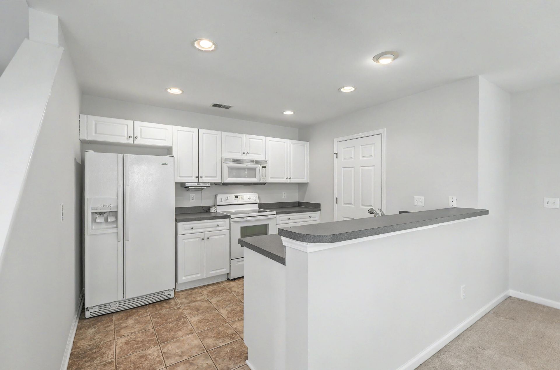 9148 Maple Grove Drive Photo 8