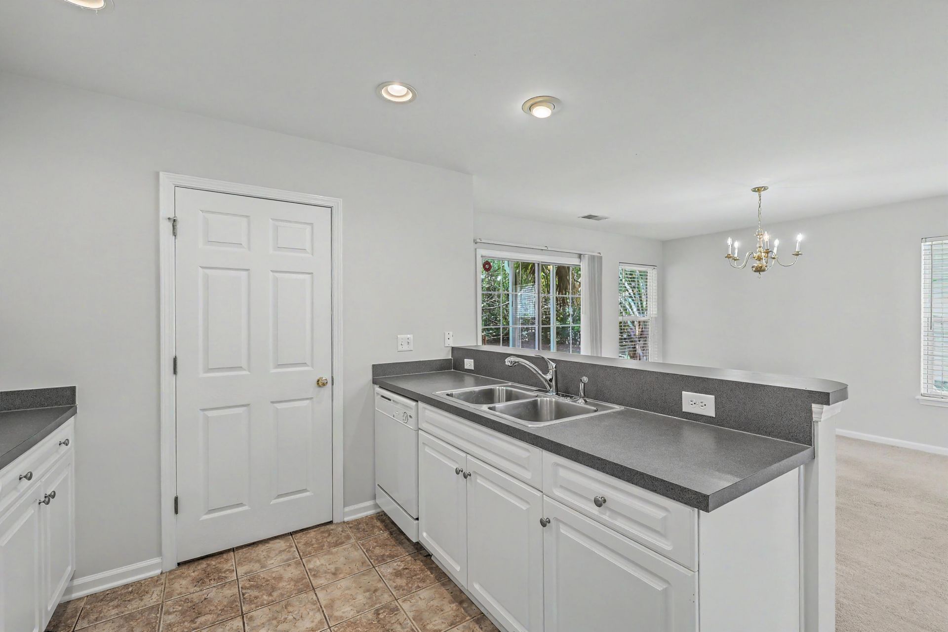 9148 Maple Grove Drive Photo 9