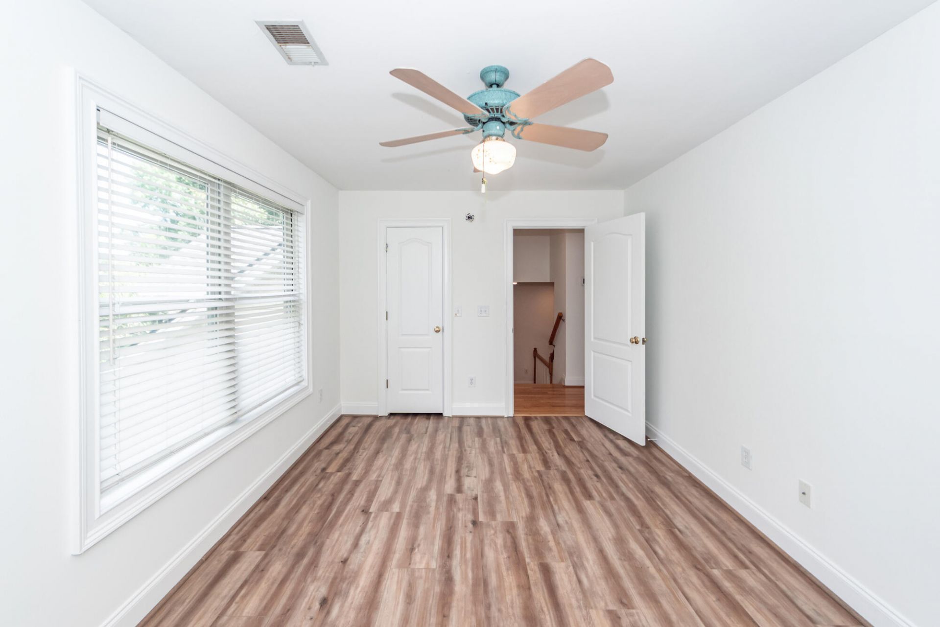 99 Fieldfare Way Photo 27