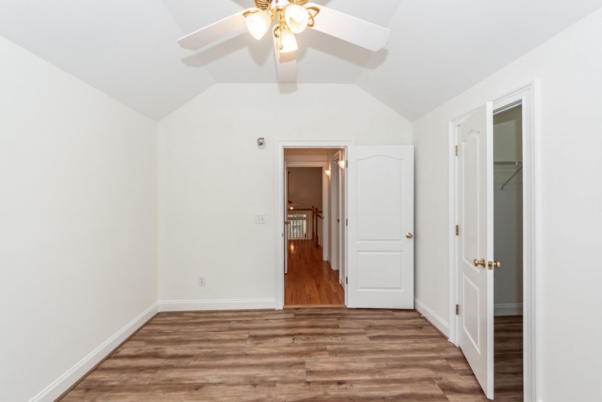 99 Fieldfare Way Photo 31