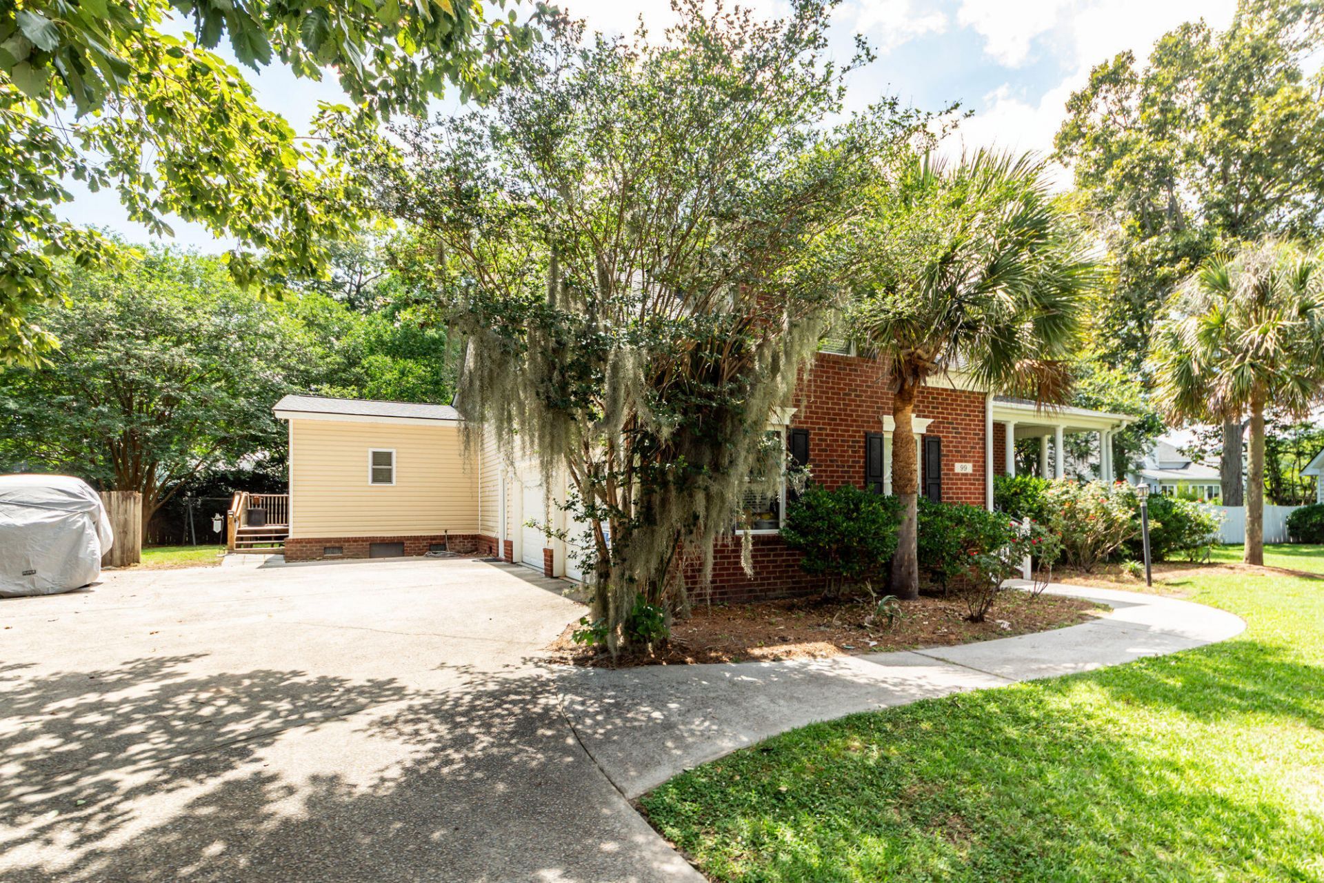 99 Fieldfare Way Photo 35