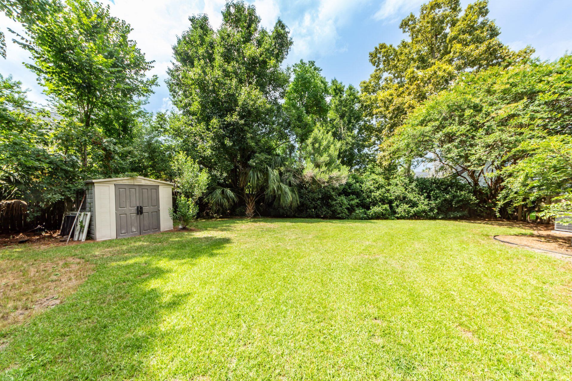 99 Fieldfare Way Photo 38