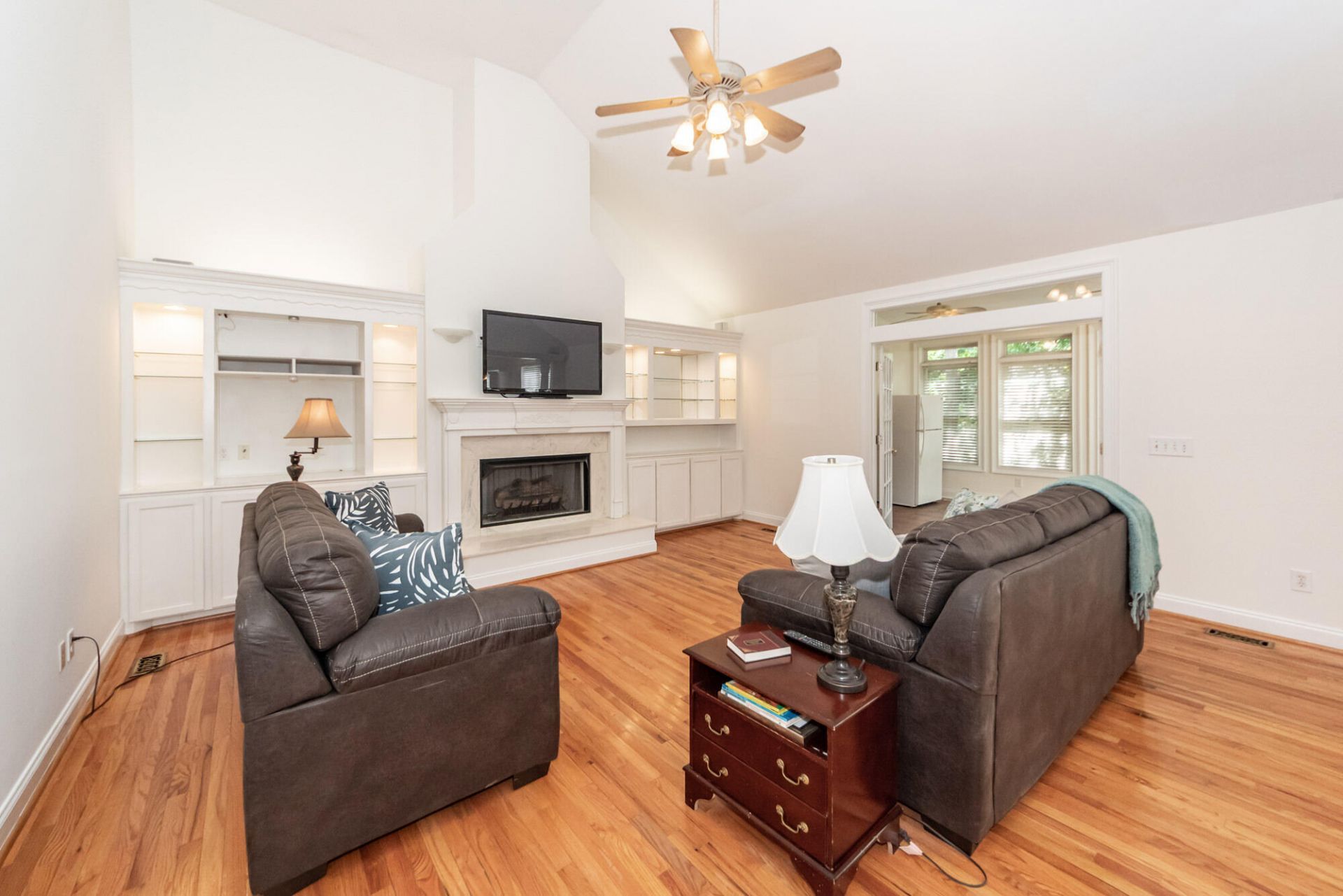 99 Fieldfare Way Photo 5