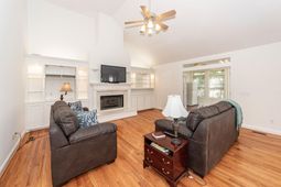 99 Fieldfare Way photo 4