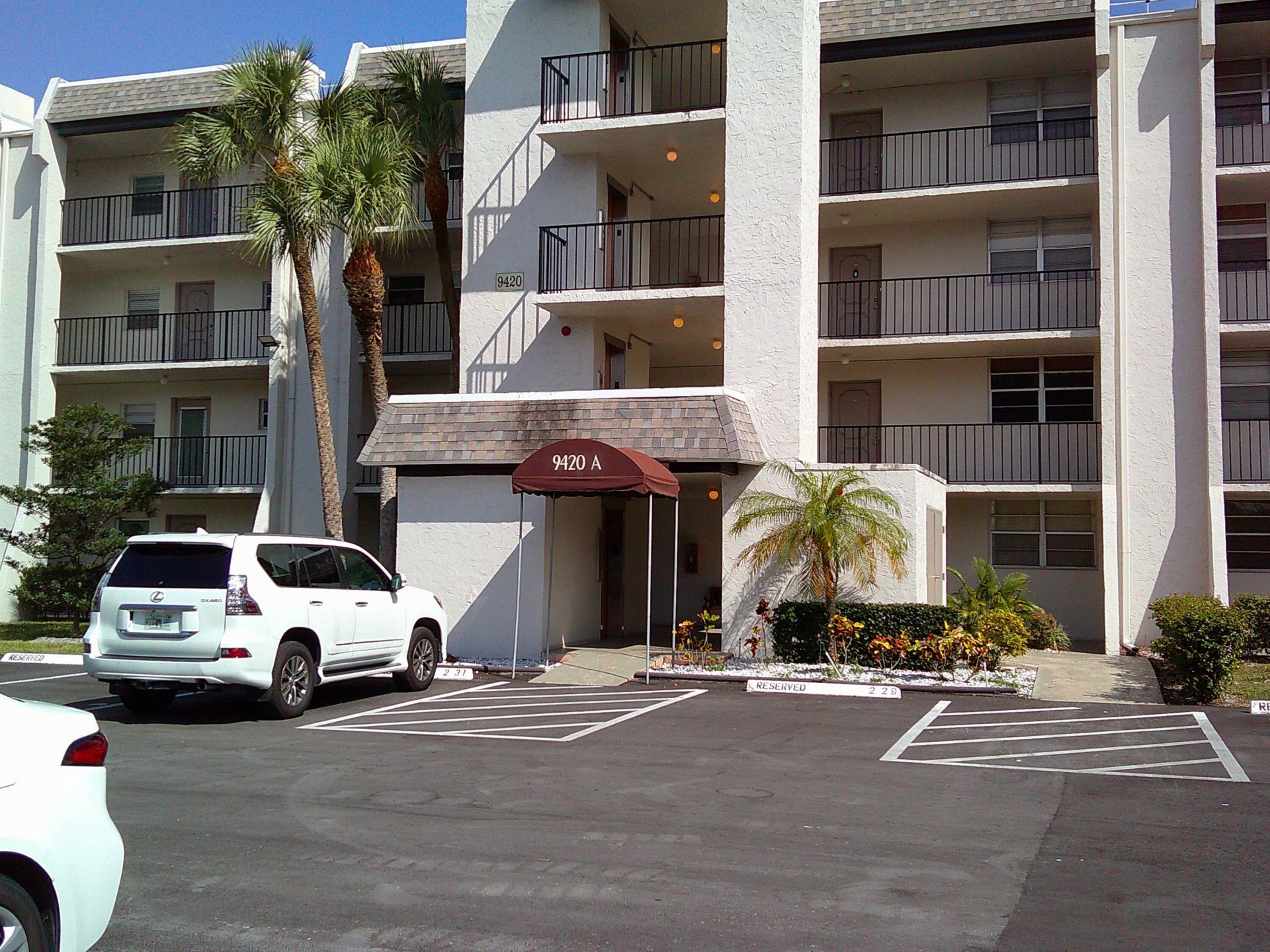 9420 Poinciana Place, Unit 409, Davie, FL 33324 Photo