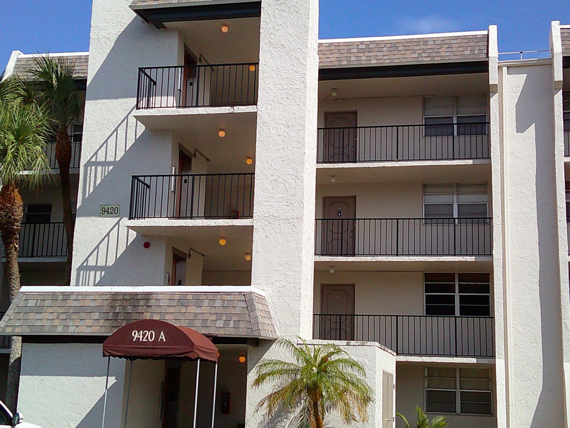 9420 Poinciana Place, Unit 409, Davie, FL 33324 Photo
