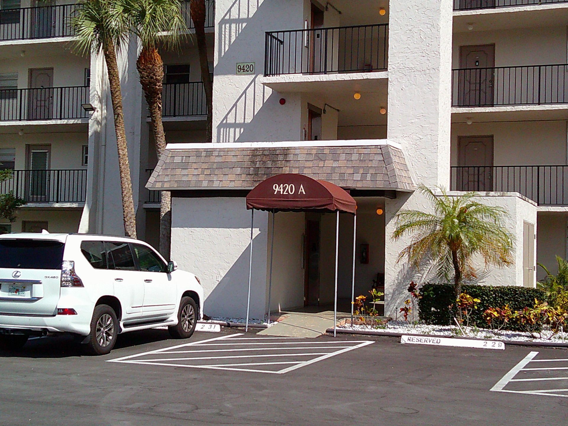9420 Poinciana Place, Unit 409, Davie, FL 33324 Photo