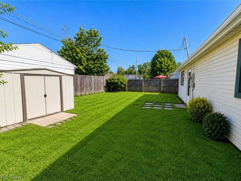 351 Devonshire Road , Vermilion, OH 44089 Photo 13