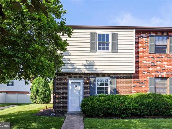 1747 BARON DRIVE , YORK, PA 17408