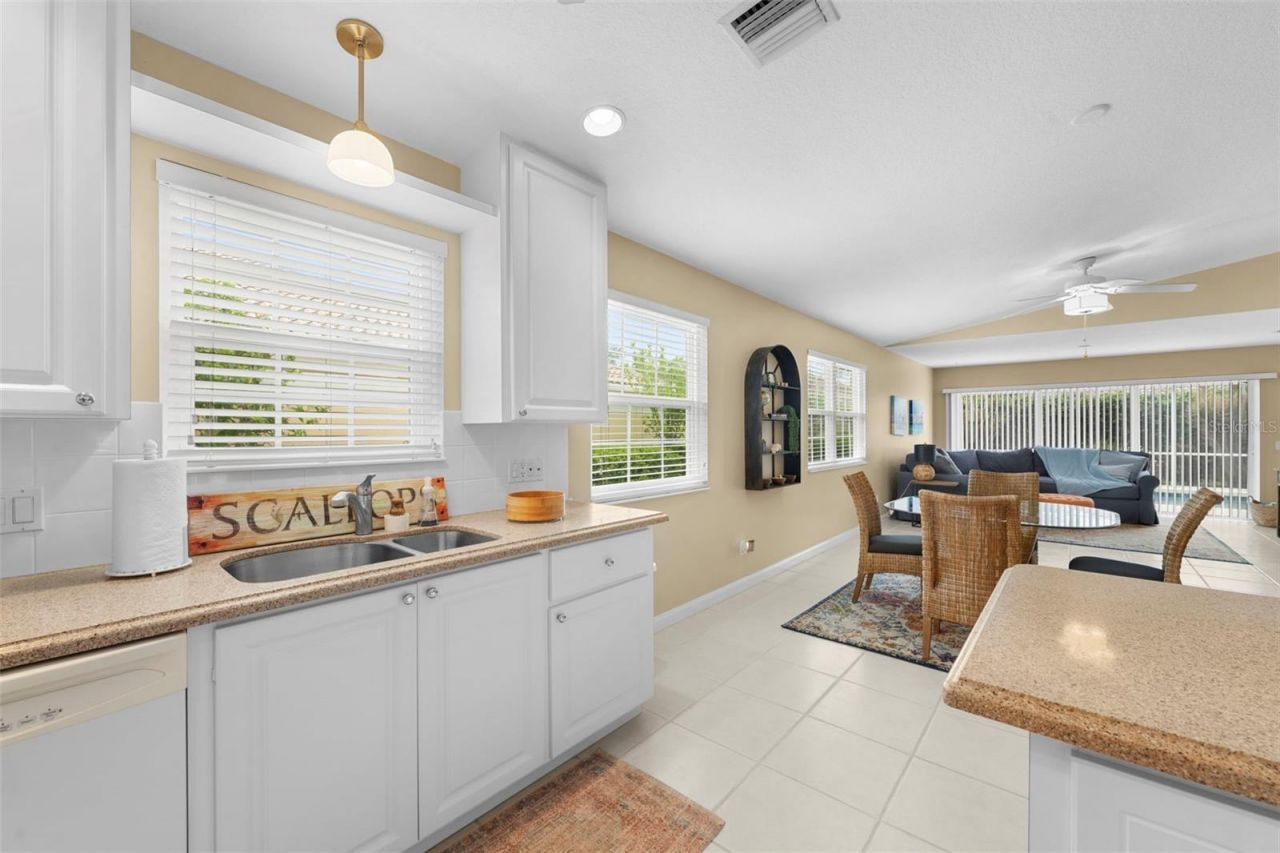 5793 Ithaca Way, Sarasota, FL 34238 Photo