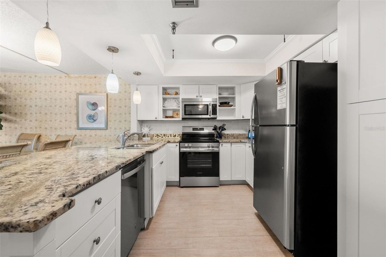 20002 Gulf Boulevard, Unit 2, Indian Shores, FL 33785 Photo