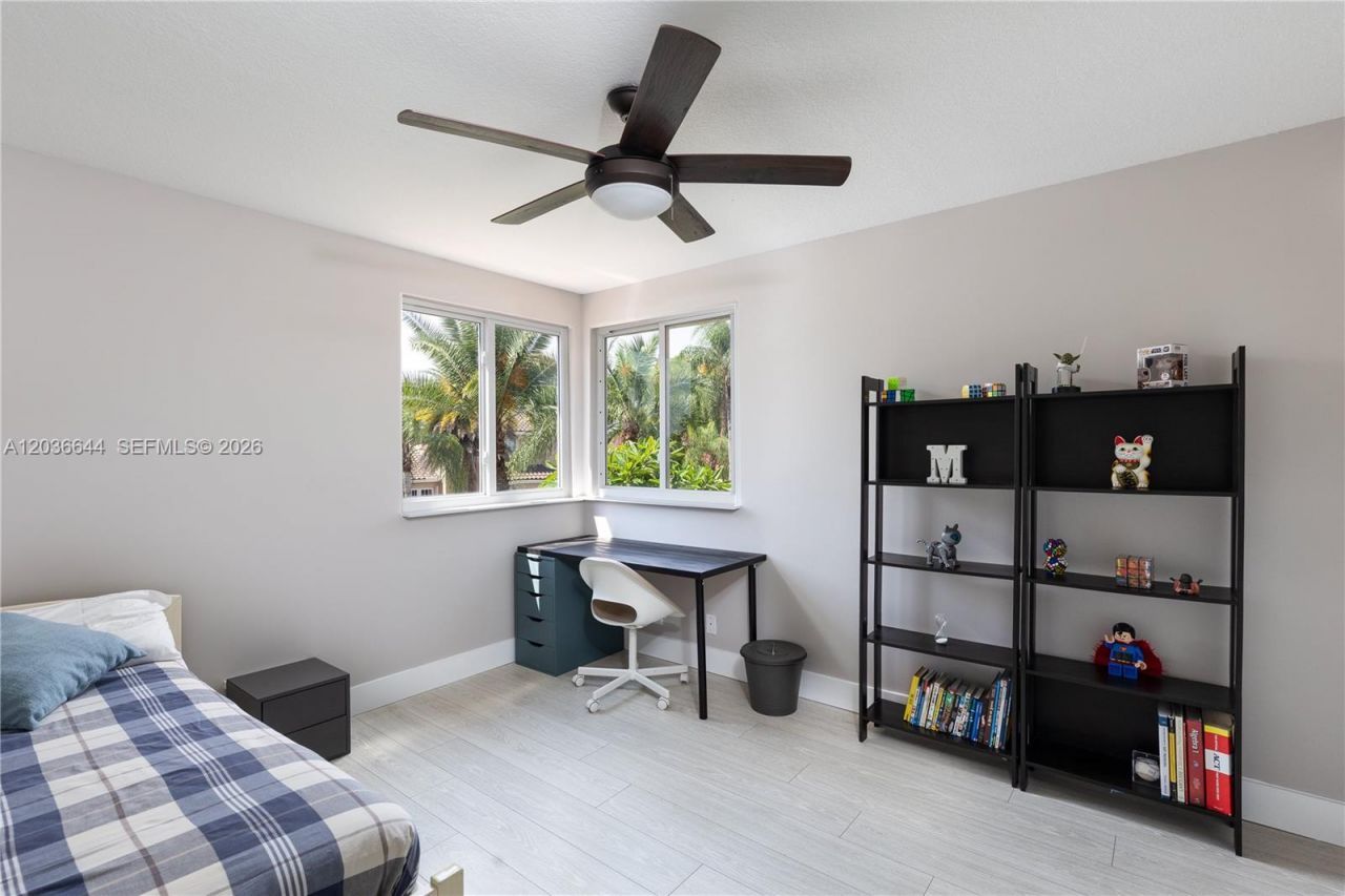 1171 Laguna Springs Dr , Weston, FL 33326 Photo