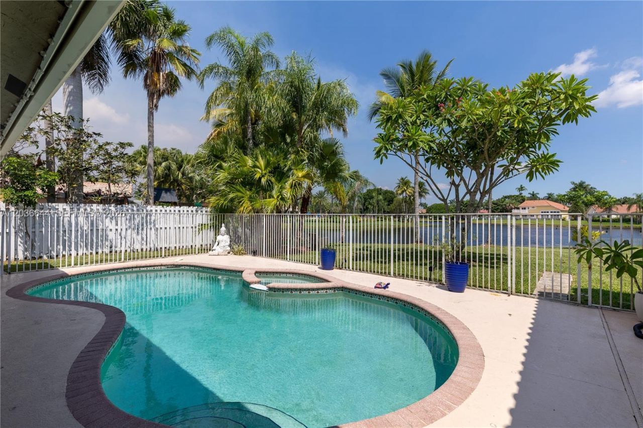 1171 Laguna Springs Dr , Weston, FL 33326 Photo