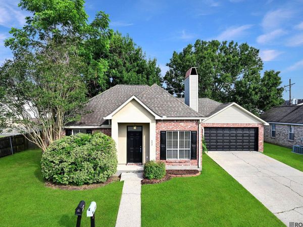 352 Briarhaven Dr, Baton Rouge, LA 70810