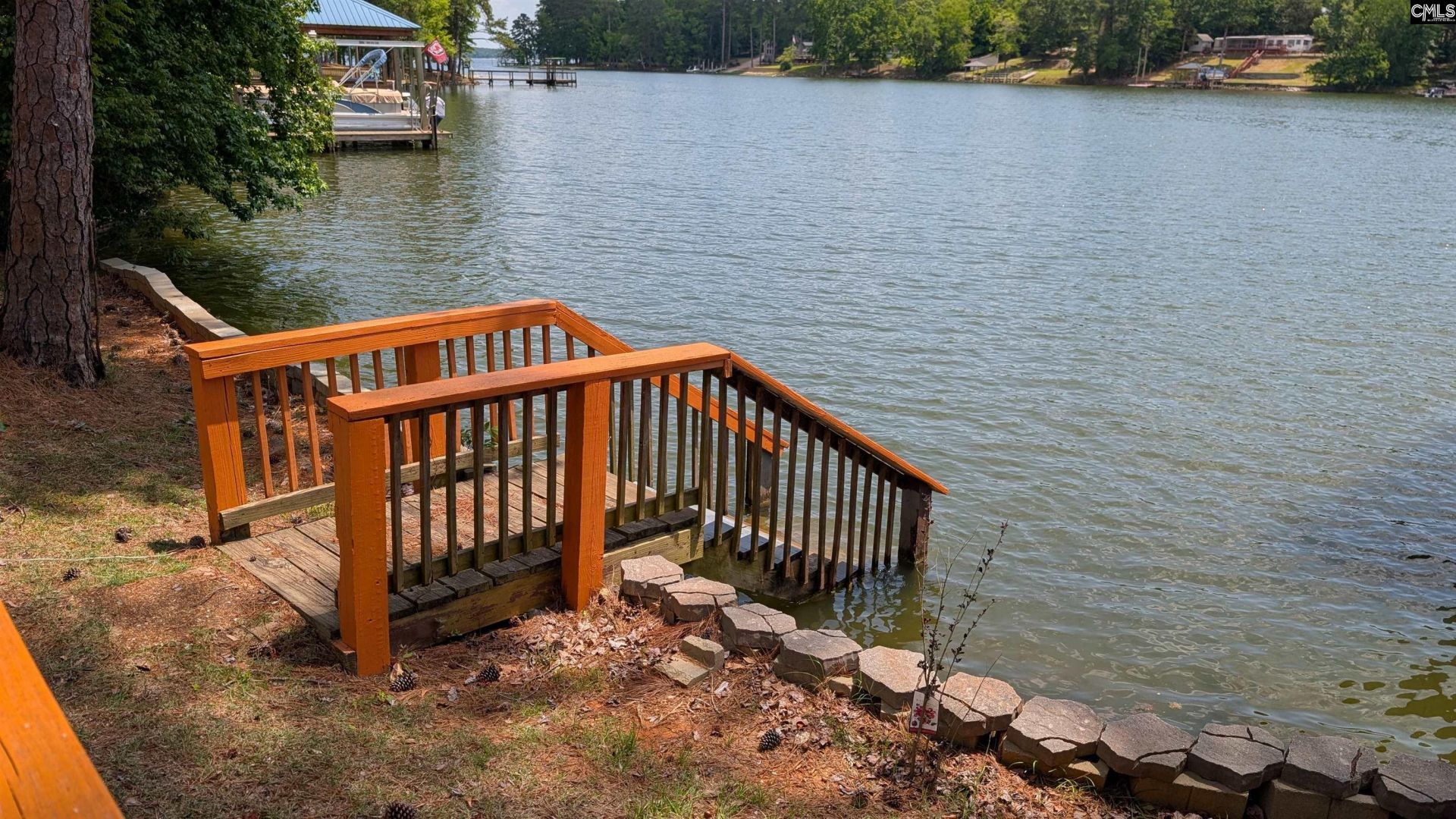 1253 Westshore Drive  Photo 4