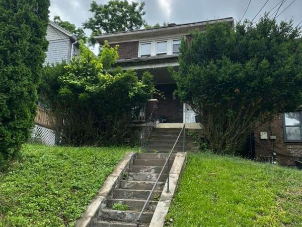 2028 Chalfant St , Pittsburgh, PA 15221
