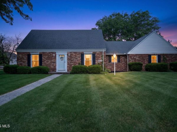 1524 Red Bud Drive, Northwood, OH 43619