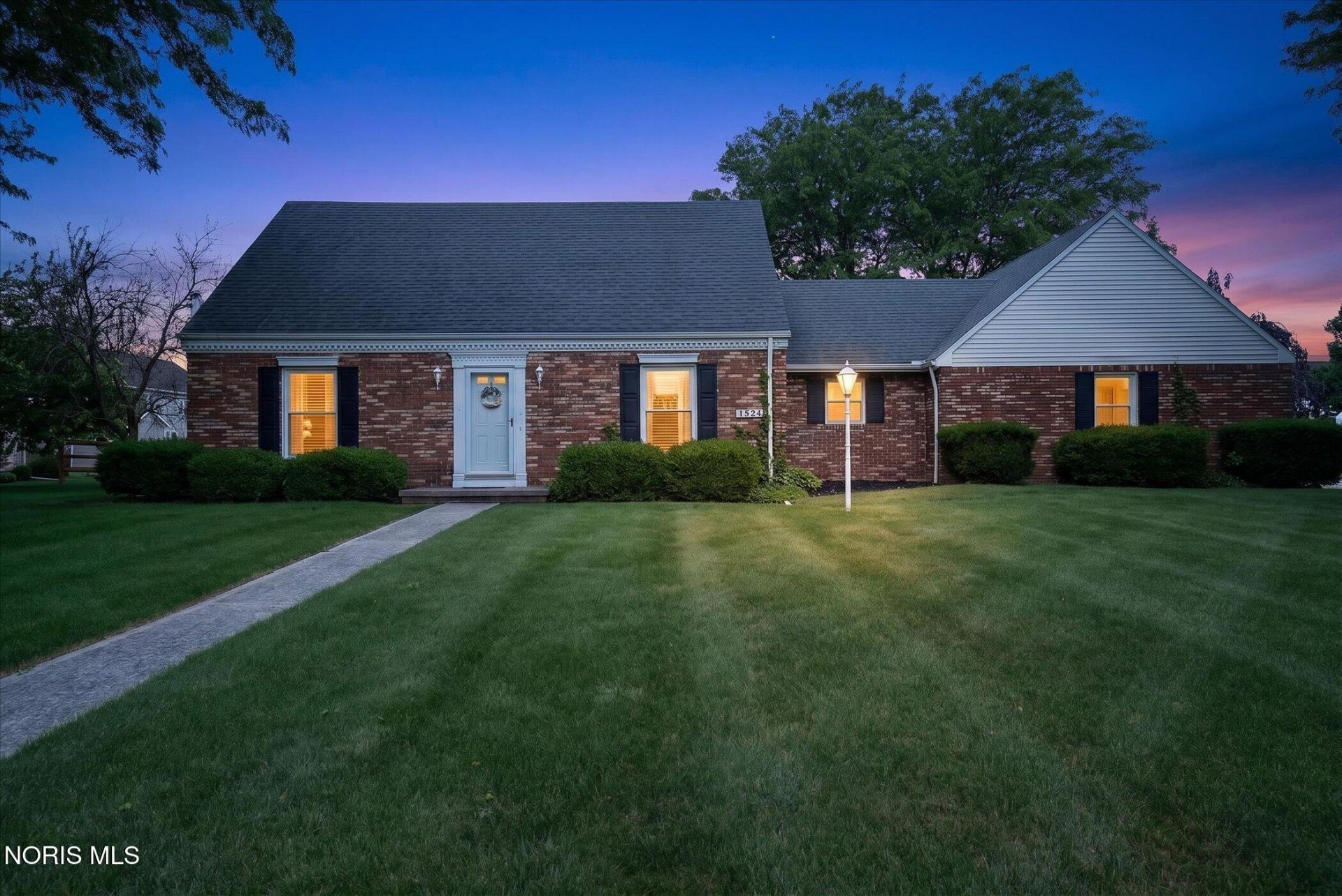 1524 Red Bud Drive, Northwood, OH 43619 Main Photo