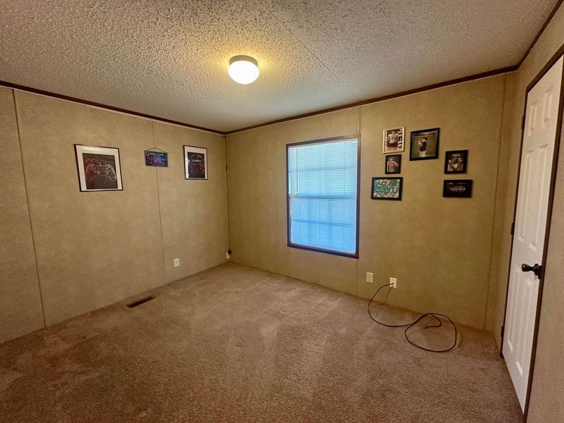 209 Villa Drive , Circleville, OH 43113 Photo 14