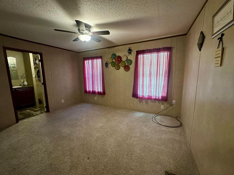 209 Villa Drive , Circleville, OH 43113 Photo 18