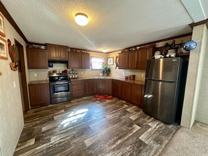 209 Villa Drive , Circleville, OH 43113 Photo 8