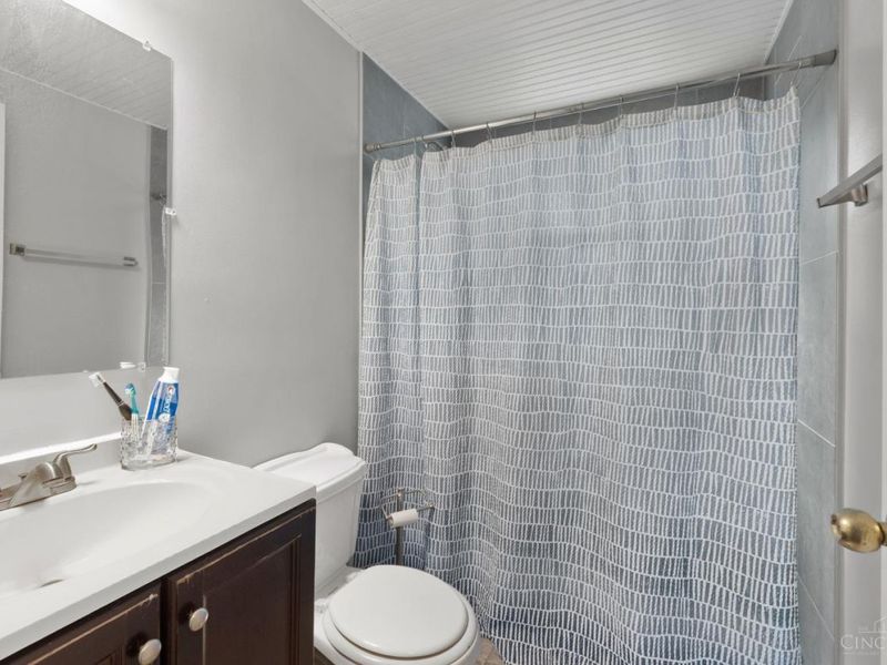 2888 Mount Airy Avenue, Green Township, OH 45239 Photo 14