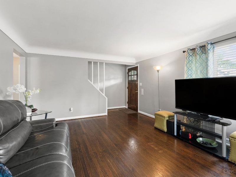 2888 Mount Airy Avenue, Green Township, OH 45239 Photo 3