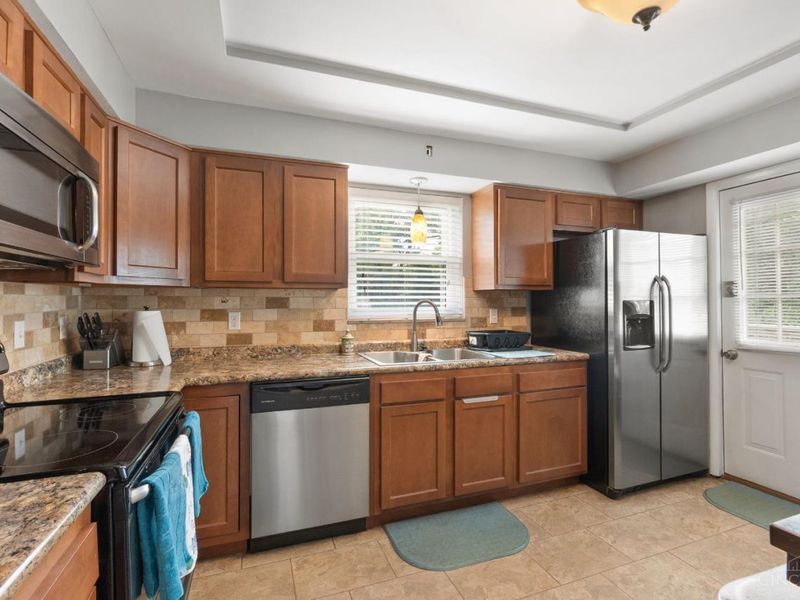 2888 Mount Airy Avenue, Green Township, OH 45239 Photo 4