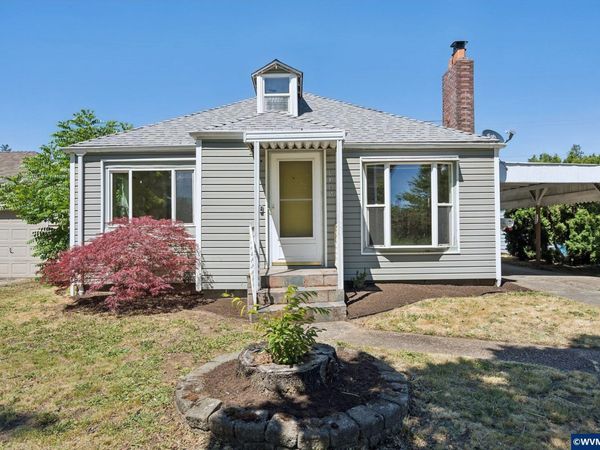 1385 Pearl St NE, Salem, OR 97301