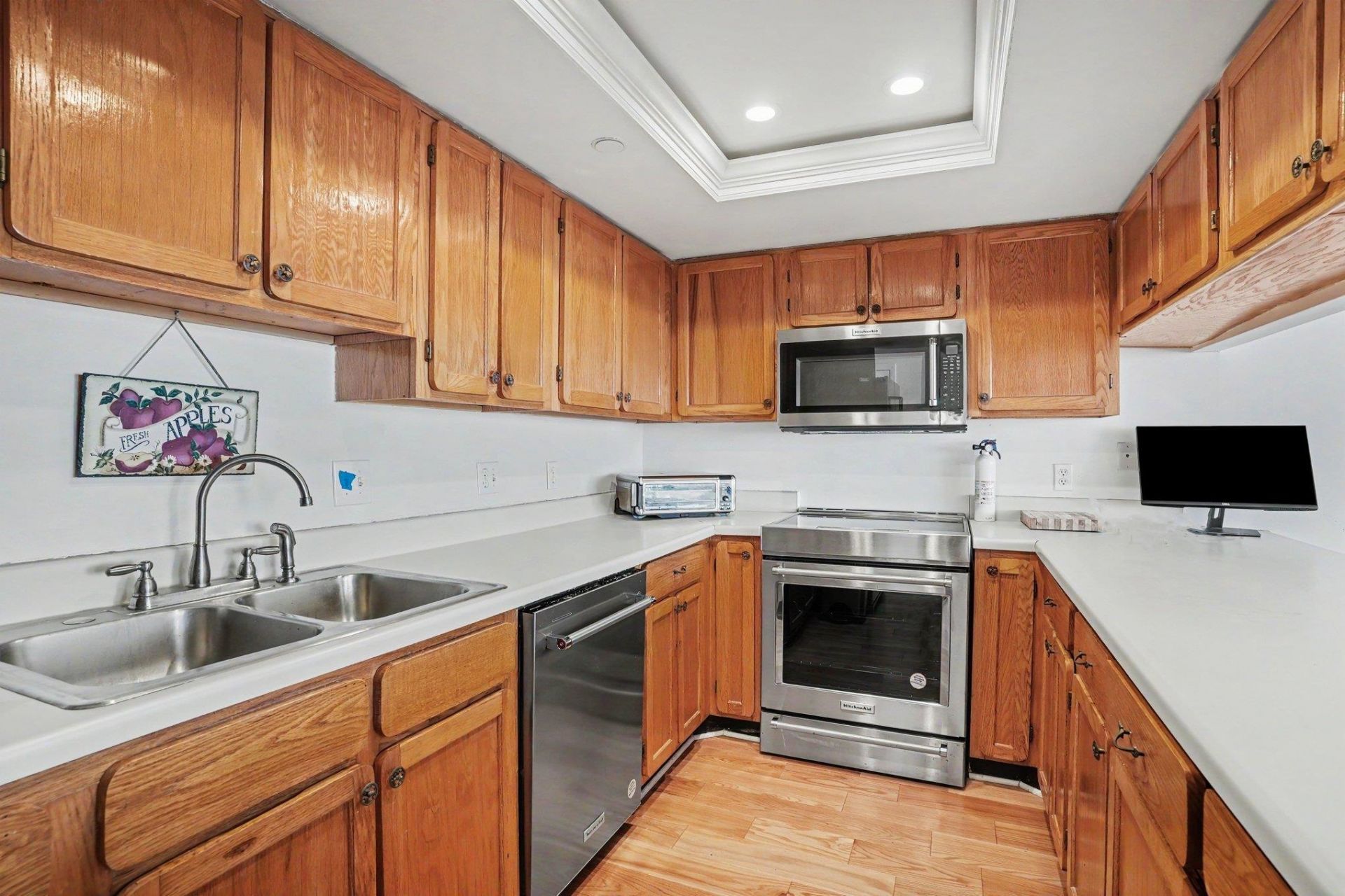 1620 N Waccamaw Dr. Photo 11